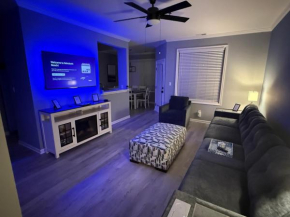 Modern & Renovated, Dog Friendly, 1st Floor Condo